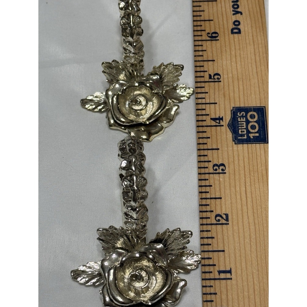 Metal Rose Flower Heavy Napkin Rings Lot of 4 Vintage - Picture 3 of 5
